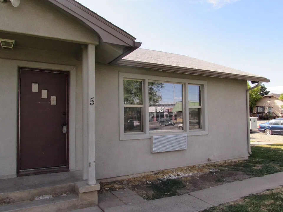 1151 Belford Ave