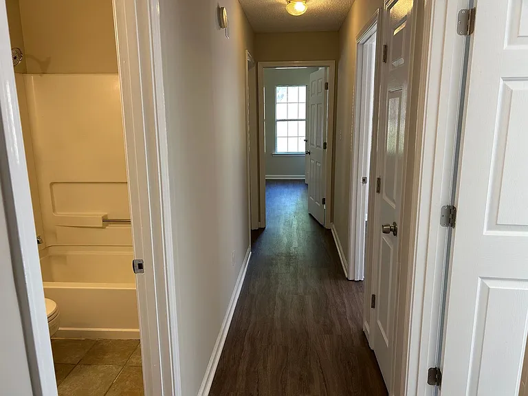 7668 Tally Ho Dr E — Photo 13
