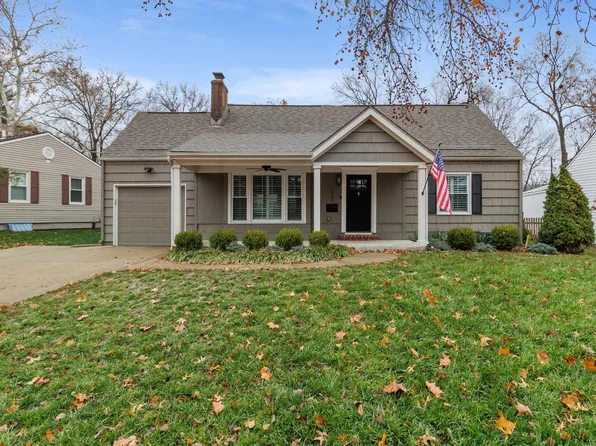 7343 Rosewood St, Prairie Village, KS 66208