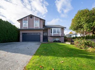 12125 Irving St, Maple Ridge, BC V2X 9S5