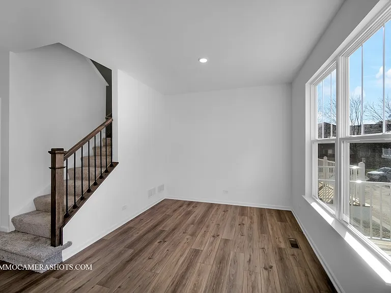 512 Wolverine Dr — Photo 8