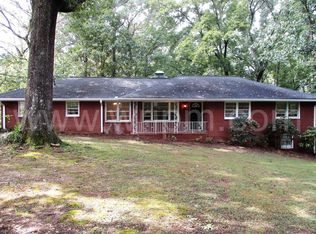 5390 Beaverbrook Dr NW, Atlanta, GA 30318