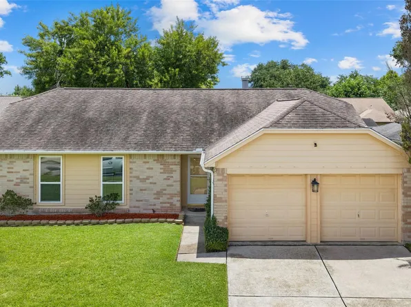16830 Carrack Turn Dr, Friendswood, TX 77546