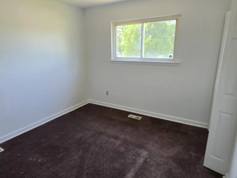 188 Vernon Dr — Photo 6