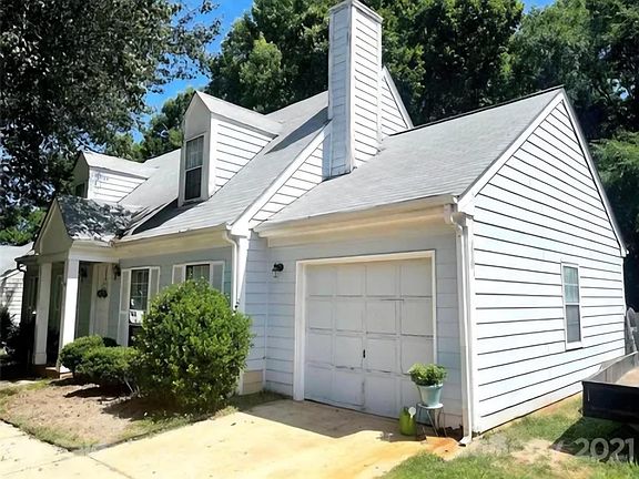2nd image of 8345 Houndstooth Dr