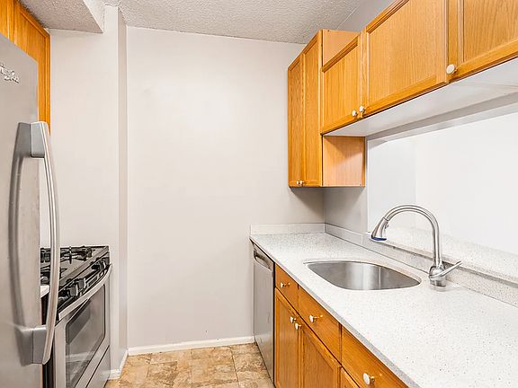 3rd image of 4-74 48th Ave #2G