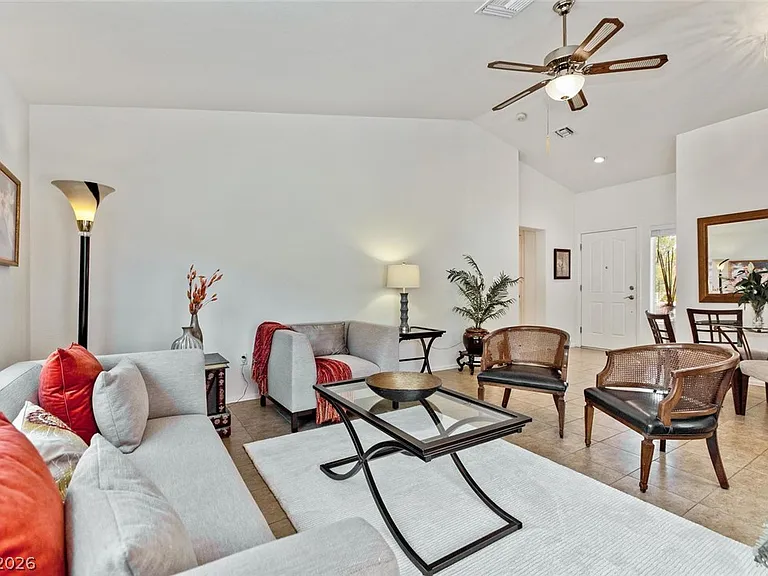 2817 Byron Dr — Photo 6