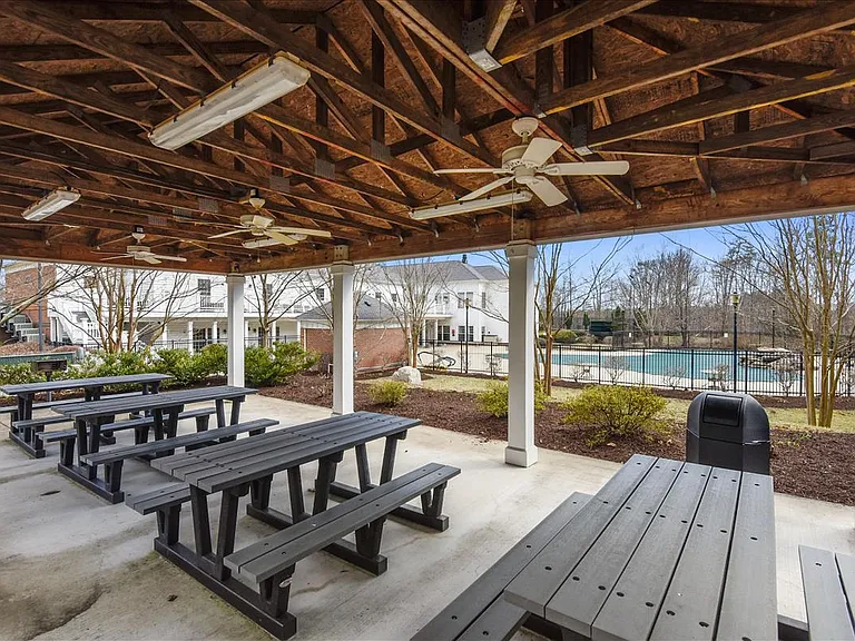 5815 New Berne Rd — Photo 40