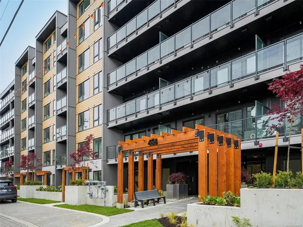 654 Granderson Rd #313, Langford, BC V9B 2R8