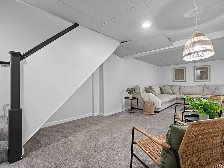 10136 Reeds Dr — Photo 13