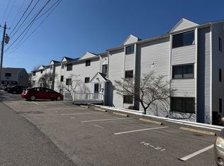 200 Fulton St UNIT C-19, Fall River, MA 02720