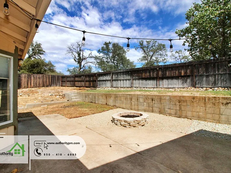 1722 Almaden Dr — Photo 24