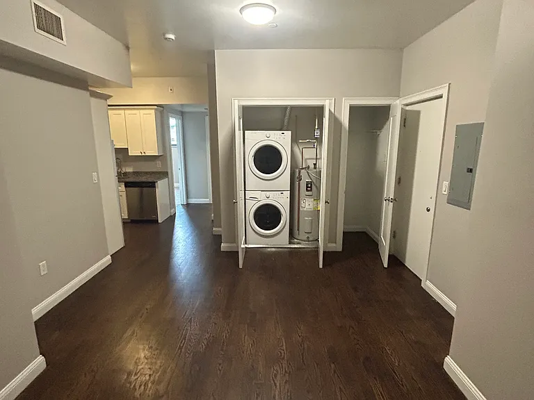 11 Merrymount Rd #1R — Photo 3