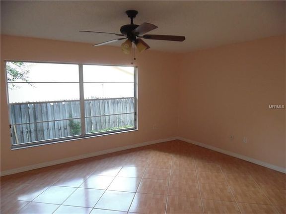 5th image of 2382 Locke Ave
