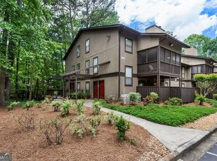 504 River Run Dr, Sandy Springs, GA 30350