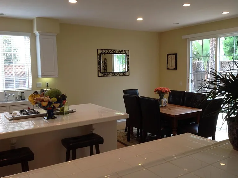 looking into kitchen/dining area