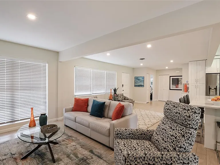 2266 Clematis St — Photo 10