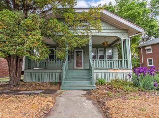 1807 W Main St, Peoria, IL 61606