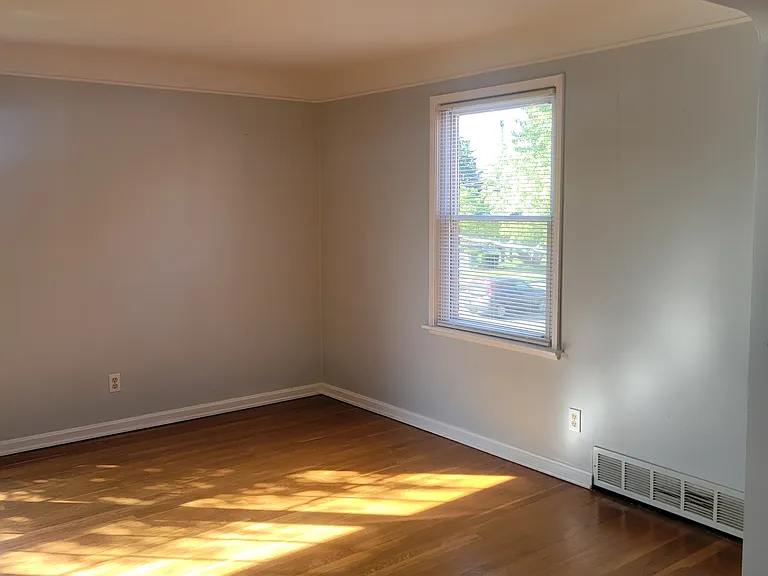 3313 Warren Rd — Photo 7