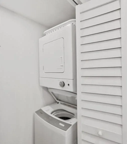225 Beach Rd #205 — Photo 27