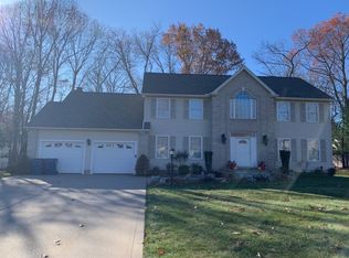 19 Cynthia Dr, West Springfield, MA 01089