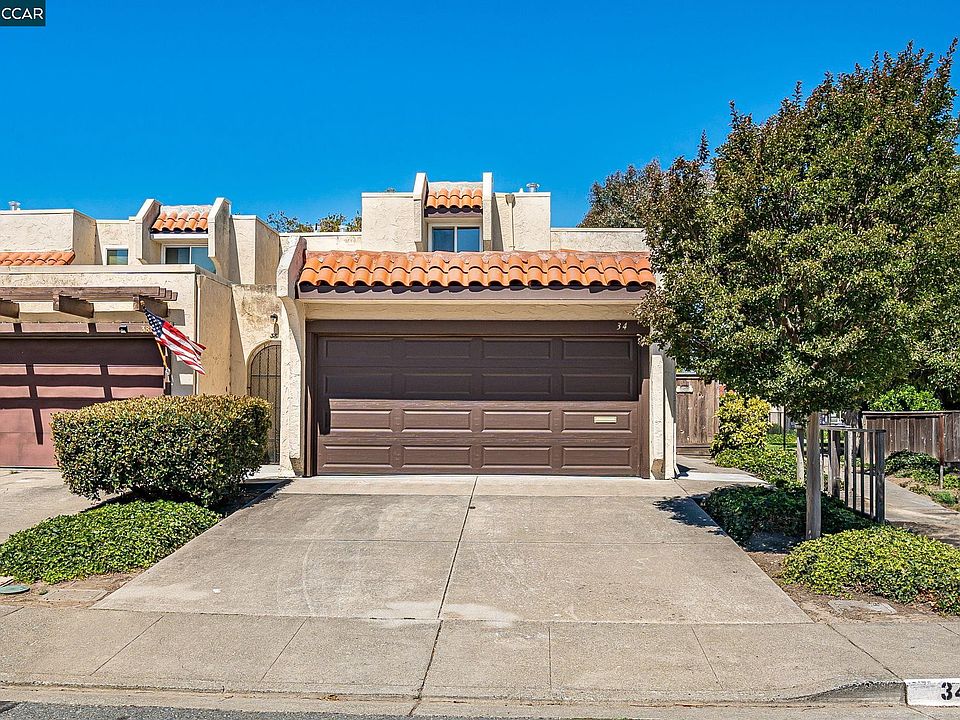 1st image of 34 Villa Dr
