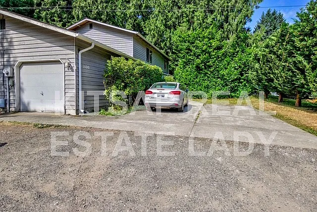 2 bed, 988 sqft, $1,450 — Photo 3