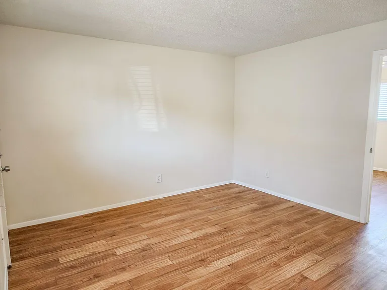 924 E Dean Keeton St #220 — Photo 8