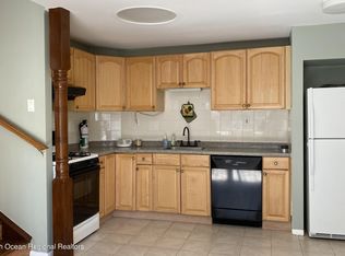 62 Main St #64, Englishtown, NJ 07726