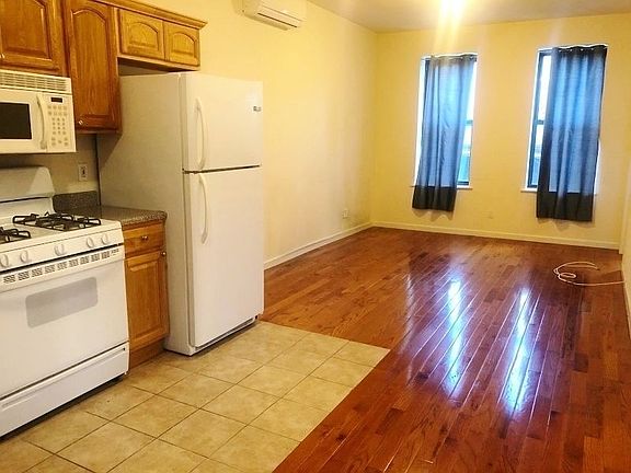 2nd image of 23-12 31st St #2B