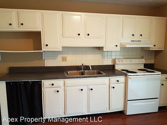 5th image of 302 S David Ln APT 3