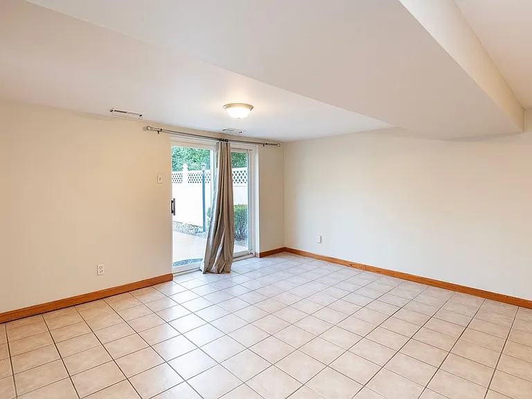 2334 Rosegarden Dr — Photo 5