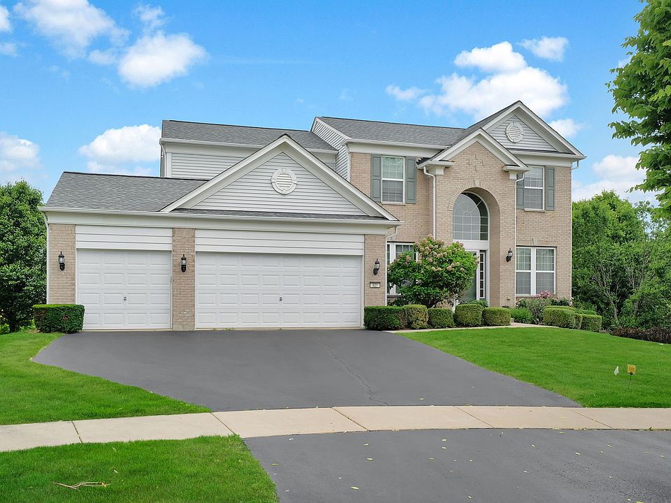 1st image of 321 Parker Pl