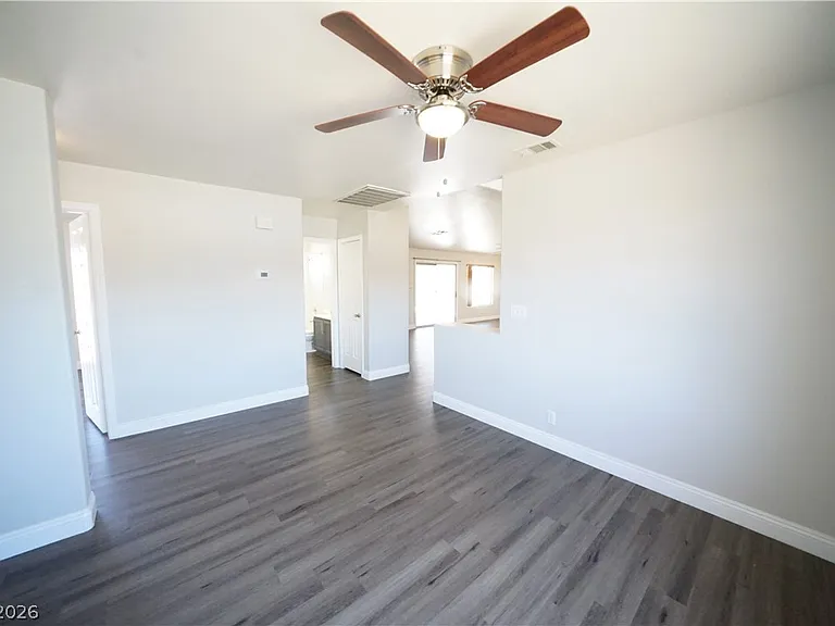 916 Clubview Dr — Photo 19