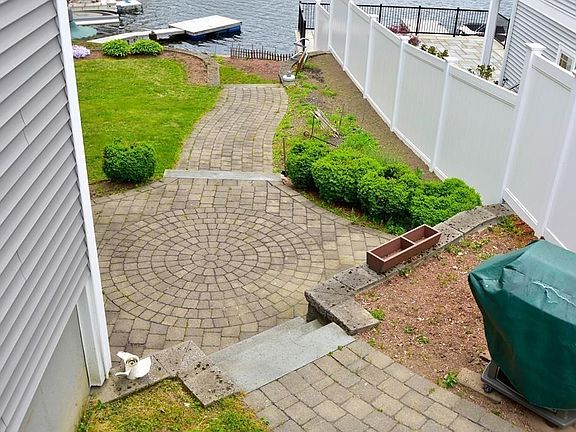 5th image of 7 Canna Dr