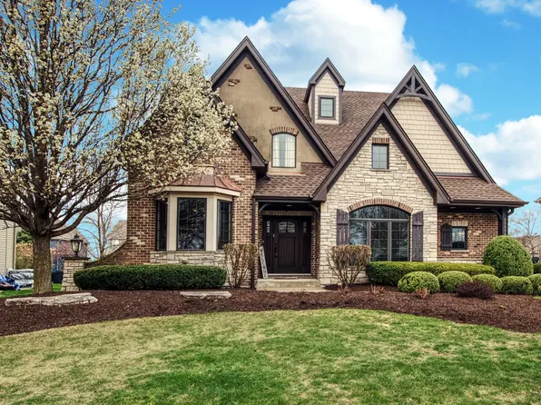 25538 Prairiewood Ln, Shorewood, IL 60404