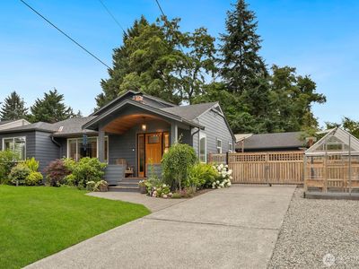 916 NE 117th Street, Seattle, WA, 98125