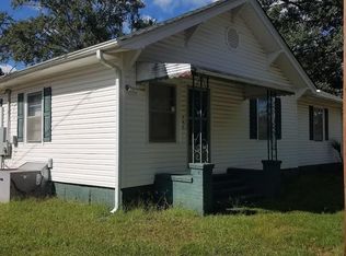 206 Hampton St, Iva, SC 29655