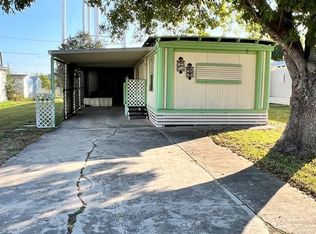 512 E 1st St, La Feria, TX 78559