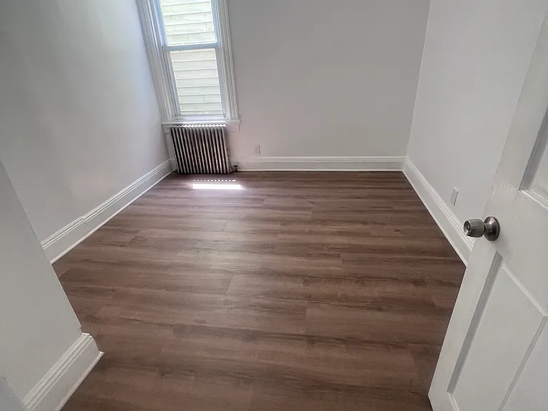 143 Voss Ave #3 — Photo 4