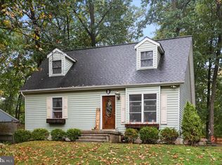 2 Greenwood Forest Rd, Fayetteville, PA 17222