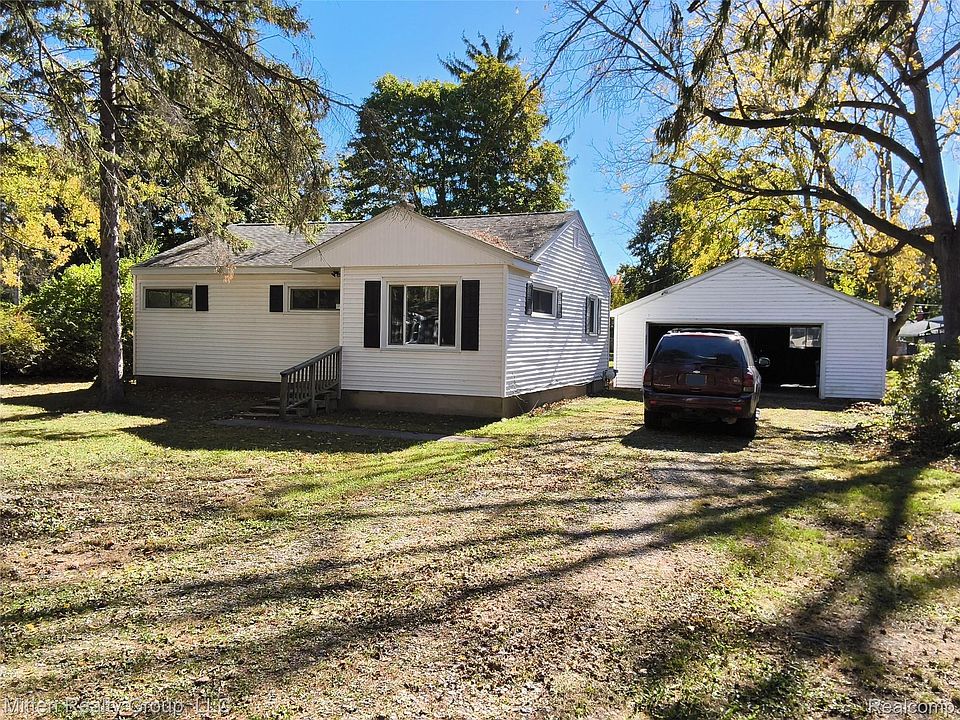 6169 Van Syckle Ave, photo 2