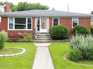 4911 W Devon Ave, Chicago, IL 60646