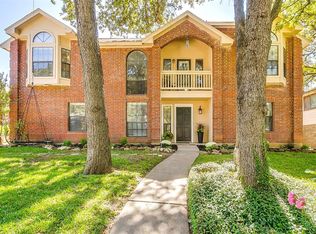 6704 Saddle Ridge Rd, Arlington, TX 76016
