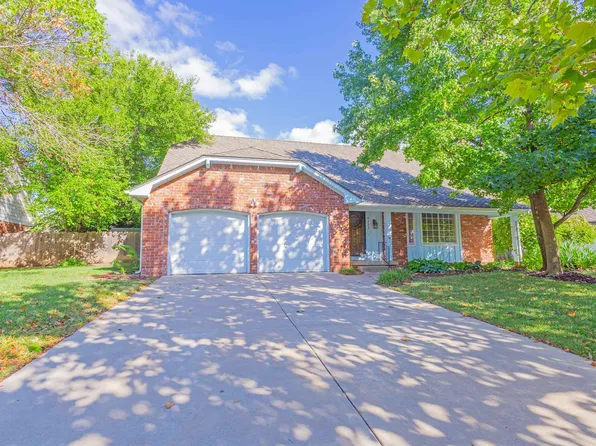 8322 E Limerick St, Wichita, KS 67206