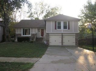 2013 S Kenwood St, Olathe, KS 66062
