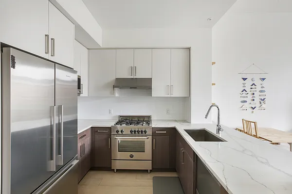 Rented by Oxford Property Group | media 7