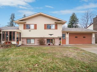 8425 Harding Ave, Center Line, MI 48015