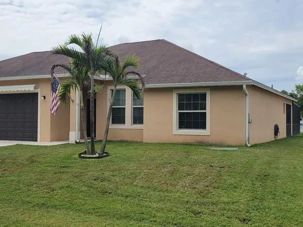 1702 SE NORTH BLACKWELL Drive, Port St Lucie, FL 34952