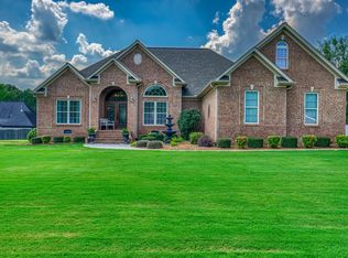 411 Deer Creek Dr, Killen, AL 35645